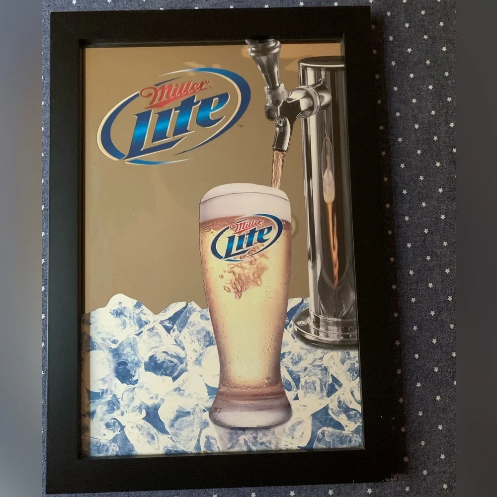 Miller Lite Bar Mirror. 13 3/4 x 19 3/4 in. Perfect for Man Cave.